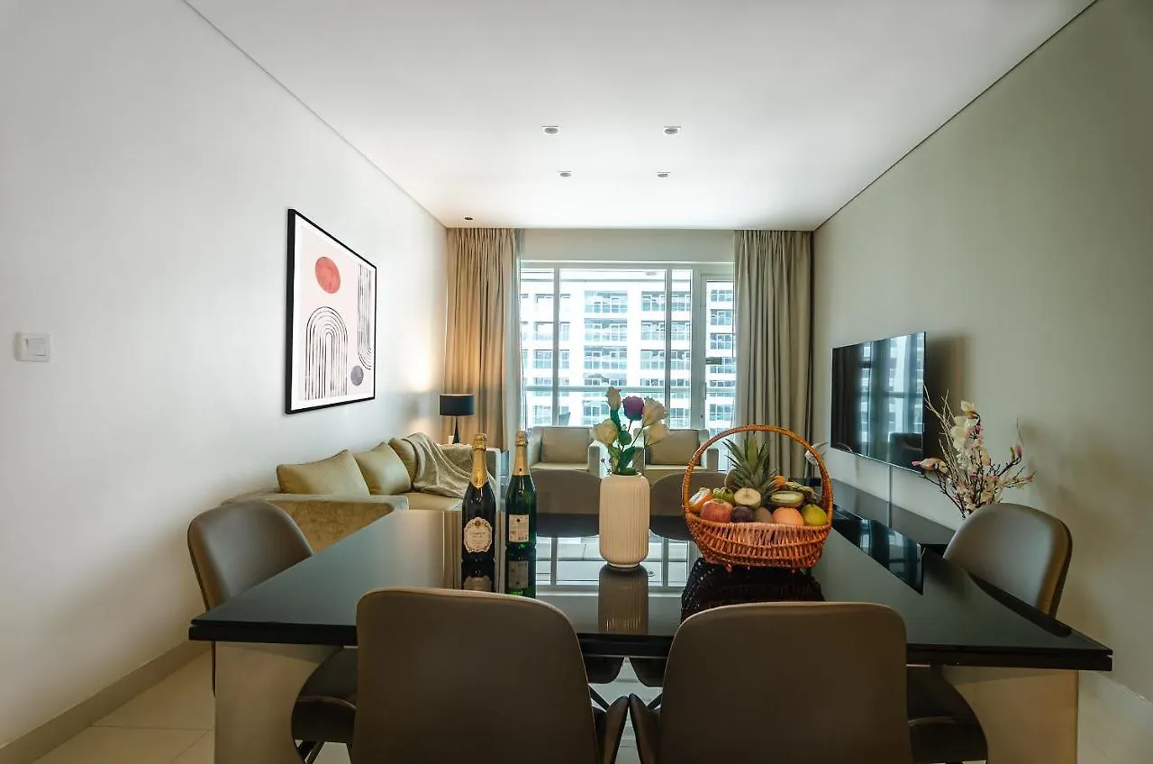 Oskena Vacation Homes-Damac Maison Canal View Dubai Apartment