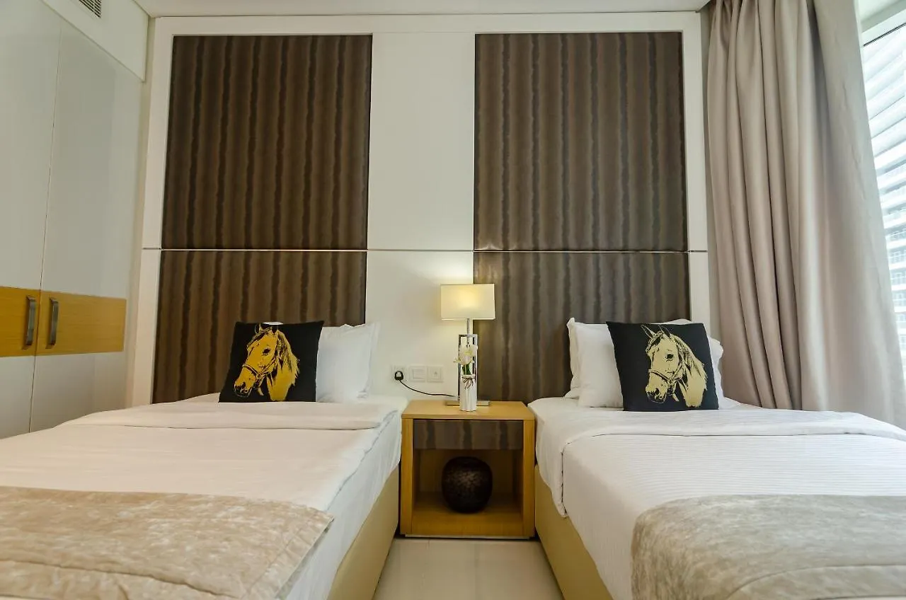 Oskena Vacation Homes-Damac Maison Canal View Dubai 0*,