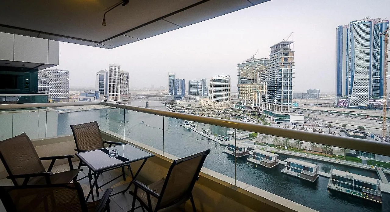 Oskena Vacation Homes-Damac Maison Canal View Dubai United Arab Emirates
