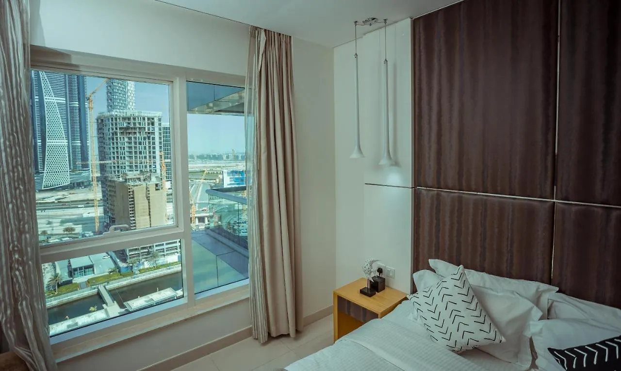 Oskena Vacation Homes-Damac Maison Canal View Dubai 0*,  United Arab Emirates