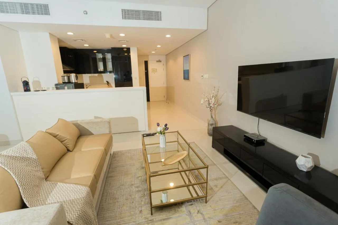 Oskena Vacation Homes-Damac Maison Canal View Dubai Apartment