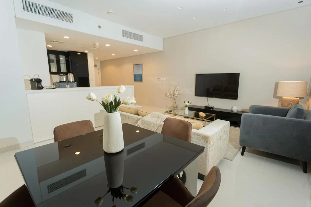 Oskena Vacation Homes-Damac Maison Canal View Dubai Apartment