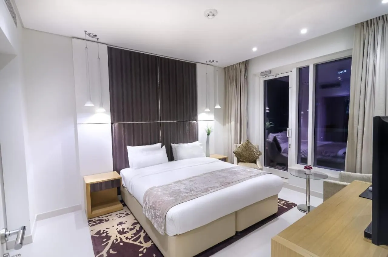 Oskena Vacation Homes-Damac Maison Canal View Dubai 0*,