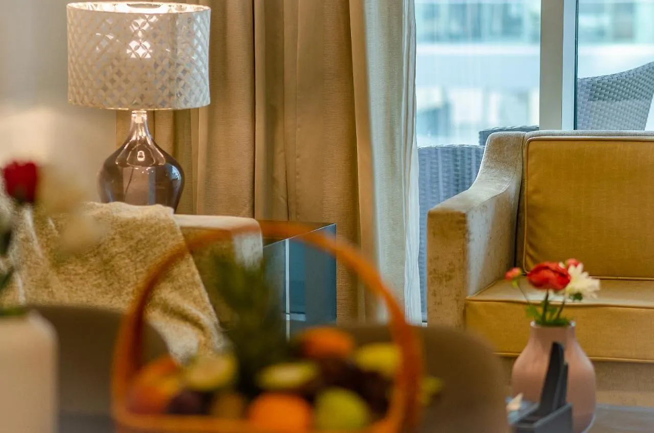 Oskena Vacation Homes-Damac Maison Canal View Dubai United Arab Emirates
