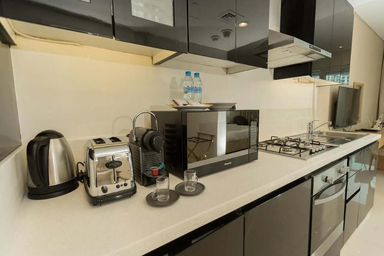 Oskena Vacation Homes-Damac Maison Canal View Dubai 0*,  United Arab Emirates